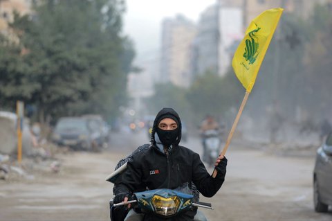 FOTO: Kegembiraan Simpatisan Hizbullah Klaim Menang Perang Usai Israel Sepakati Gencatan Senjata