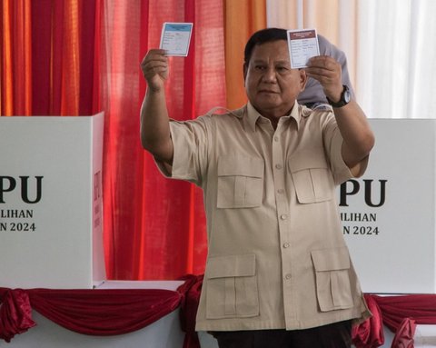 Prabowo: Sekolah Tak Boleh Atapnya Runtuh, Nanti Saya Kasih TV Canggih