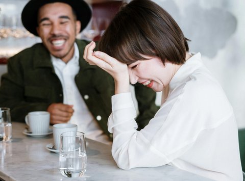 Mau Tahu Cara Mendekati Wanita Independen? Ini 7 Tips Jitu yang Akan Membuka Hatinya