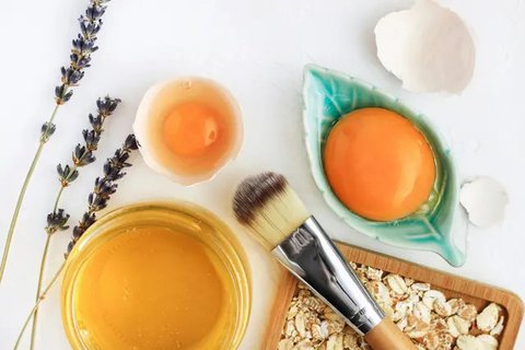 Mana Lebih Sehat, Kuning Telur Berwarna Pucat atau Oranye (PIMPAN/Shutterstock)