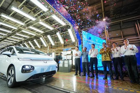 Rayakan Produksi ke-160 Ribu Unit, Wuling Mulai Ekspor Cloud EV dari Indonesia ke ASEAN (ist)