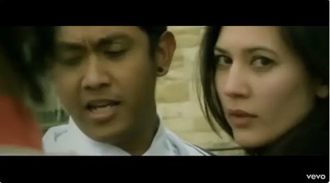 Potret Hannah Al Rasyid di Video Klip Janji Suci di 2009. (Sumber: YouTube/sonymusicIDVEVO)