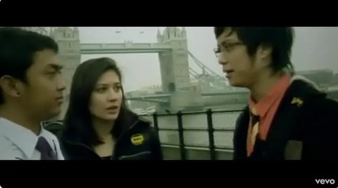 Potret Hannah Al Rasyid di Video Klip Janji Suci di 2009. (Sumber: YouTube/sonymusicIDVEVO)