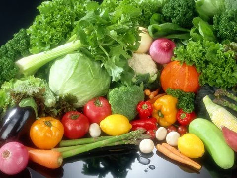 Rekomendasi 3 sayuran sehat untuk buat salad.