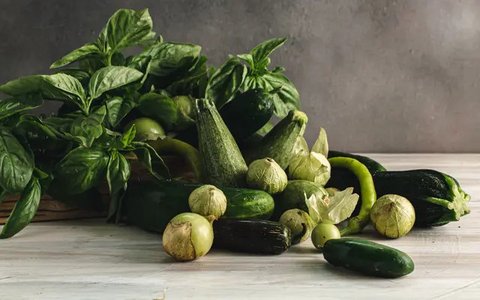 Rekomendasi 3 sayuran sehat untuk buat salad.