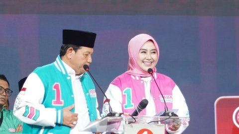 Gita maju menjadi calon Wakil Gubernur Jawa Barat bersama Acep Adang Ruhiat. Namun sayangnya, Gita dan Acep hanya meraup 9,67% saja pada pilkada kali ini.