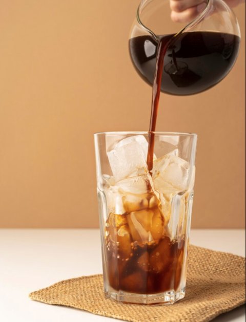 Berapa Kalori dan Nutrisi dari Segelas Ice Americano? Kalori yang Perlu Diwaspadai dalam Setiap Suapan