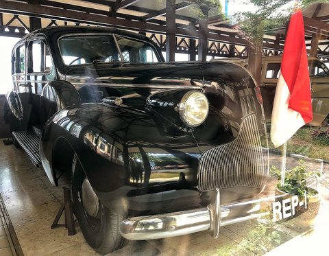 Mencuri Mobil Demi Presiden Sukarno