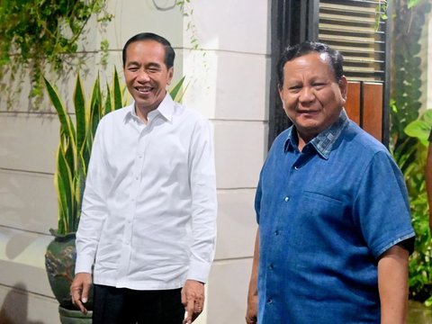 FOTO: Pertemuan Prabowo-Jokowi, ‘Kartu AS’ Ridwan Kamil di Pilkada Jakarta