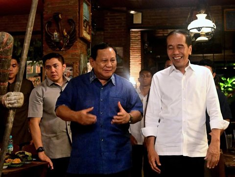 FOTO: Pertemuan Prabowo-Jokowi, ‘Kartu AS’ Ridwan Kamil di Pilkada Jakarta