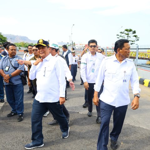 1,2 Juta Penumpang Dipredikasi Melintas di Pelabuhan Ketapang Saat Nataru, Wamenhub Tinjau Banyuwangi