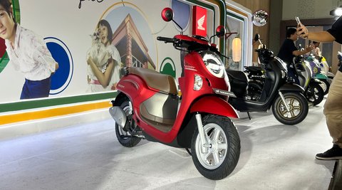 Honda Scoopy yang sepenuhnya baru.