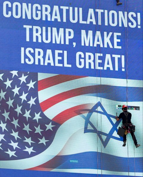 FOTO: Donald Trump Menang Pemilu AS, Billboard Raksasa 'Make Israel Great' Terpampang di Yerusalem