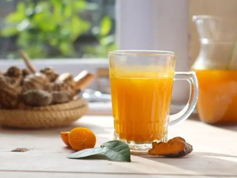 Ilustrasi Jamu Kunyit Asam / Shutterstock by Elvita salman