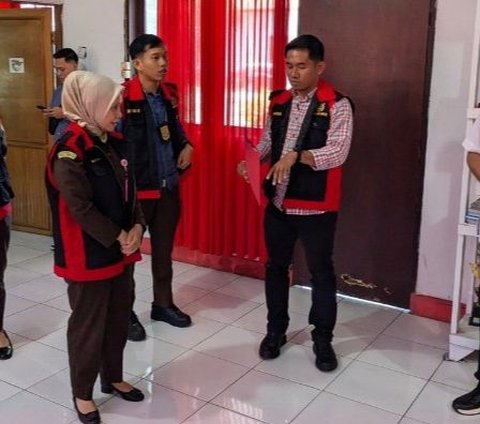 Kejari Minahasa Geledah Kantor Disdik Terkait Dugaan Penyelewengan Dana Tunjangan Profesi Guru dan Honorer