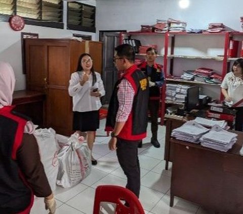 Kejari Minahasa Geledah Kantor Disdik Terkait Dugaan Penyelewengan Dana Tunjangan Profesi Guru dan Honorer