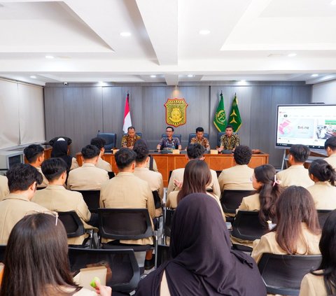 Mahasiswa FH UGM Office Tour Kejagung: Lebih Dekat Lihat Kerja Jaksa Penyidik, Jaksa Penuntut Umum dan Jaksa Pengacara Negara