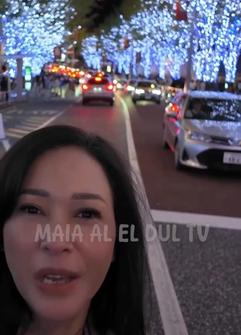 Momen Tak Terduga, Maia Estianty dan Irwan Mussry Diusir Saat Foto Depan Tokyo Tower