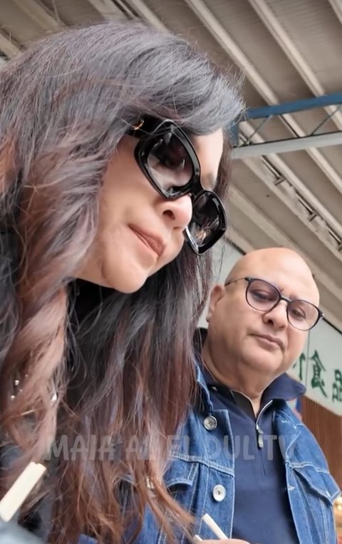 Momen Tak Terduga, Maia Estianty dan Irwan Mussry Diusir Saat Foto Depan Tokyo Tower