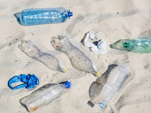 microplastic copyright/freepik