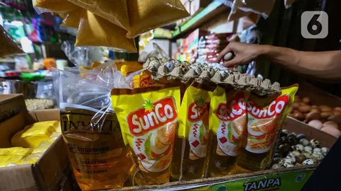 Kenaikan harga menjelang Ramadan selalu terjadi pada beberapa komoditas, di antaranya daging ayam ras, minyak goreng, beras, ayam hidup, daging sapi, telur ayam ras, hingga gula pasir. (Liput