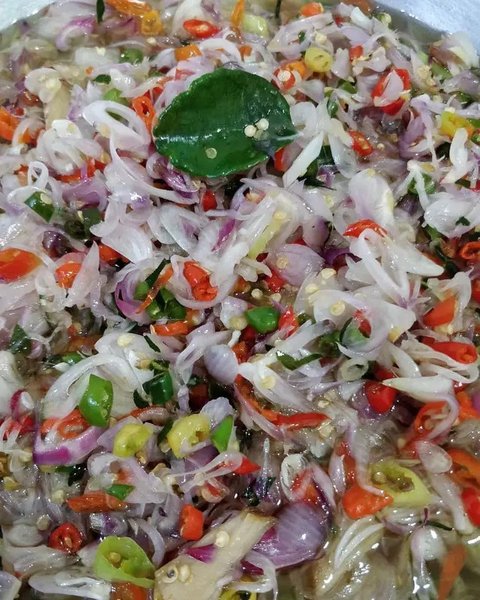 Sambal Matah. (dok. Instagram @meydunk/Asnida Riani)