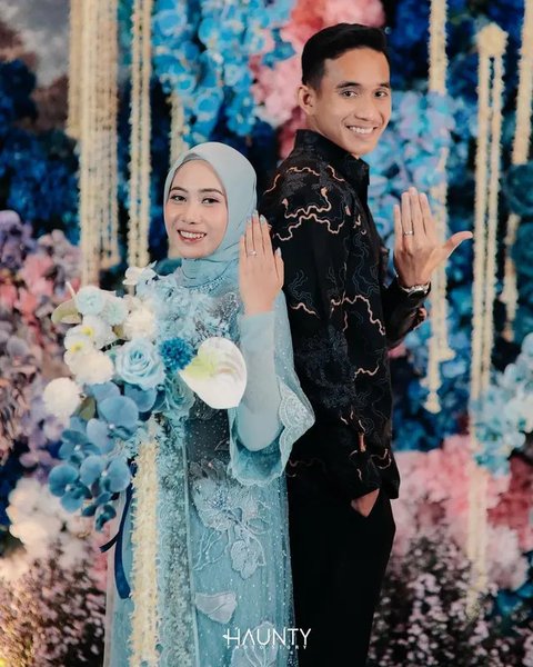 Rizky Ridho bertunangan dengan Sendy Aulia. (Bola.com/Dok.TikTok Sendy Aulia).