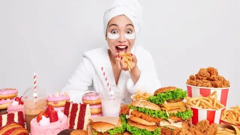 2. Kenaikan Berat Badan yang Tidak Wajar | copyright pexels.com/Gustavo Fring