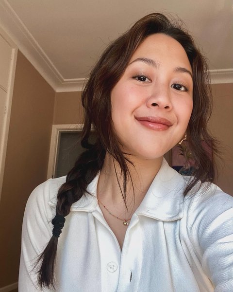 Potret Penampilan Kasual Sherina Munaf Selalu Banjir Pujian, Awet Muda di Usia 34 Tahun