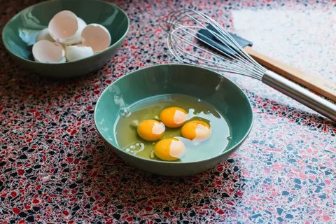 Ilustrasi telur bebek (dok. Pixabay.com/ivabalk)