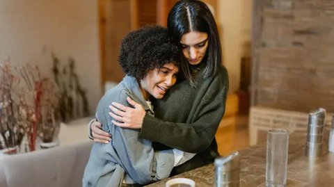 Orang dengan kecerdasan emosional yang terlalu tinggi cenderung kurang kreatif dan inovatif. (Foto: Unsplash/Brooke Cagle)