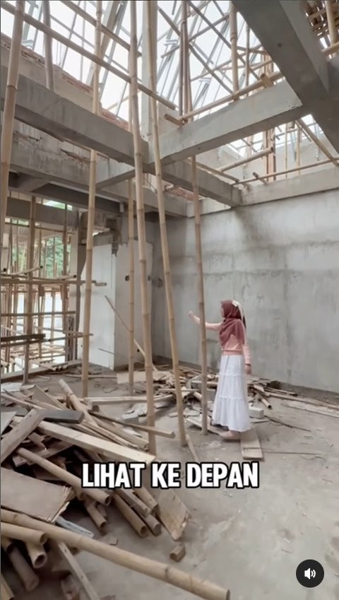 Rumah Ria Ricis yang disebutkan sebagai kediaman moana ini sudah hampir jadi dan siap dihuni.
