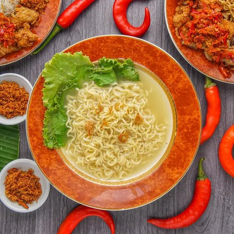 Mie instan. (Foto: Freepik/wirestock)