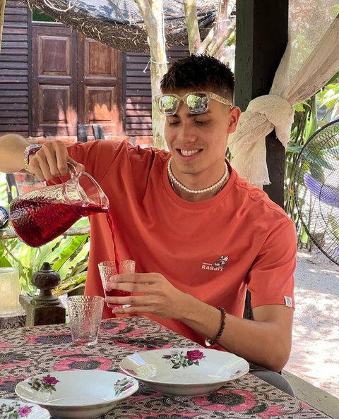 Beda Jauh Penghasilan YouTube Fuji Vs Aisar Khaled, Siapa yang Lebih Unggul?