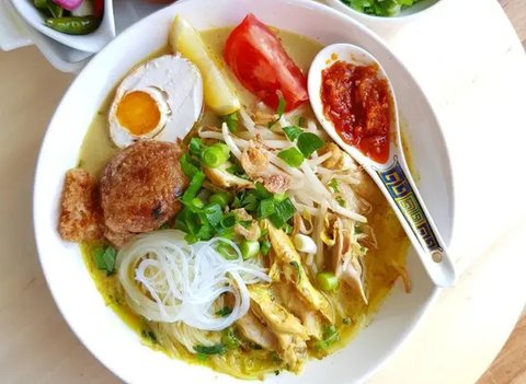 ilustrasi soto daging santan/RBagusdiani/Shutterstock