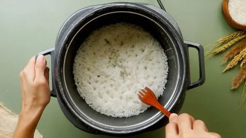 Ilustrasi Rice Cooker. Credit via Shutterstock.com