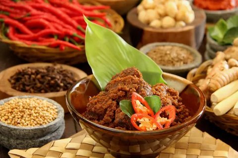 Langkah Pembuatan Rendang Daging Bumbu Padang (Sumber: YouTube Devina Hermawan)