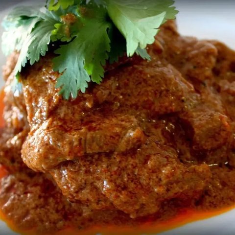Langkah Pembuatan Rendang Daging Bumbu Padang (Sumber: YouTube Devina Hermawan)