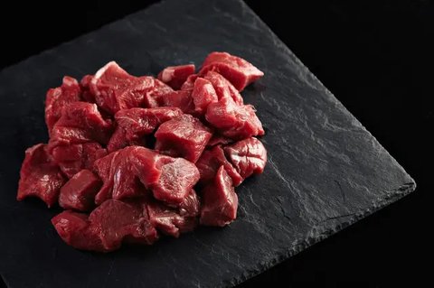 Langkah Pembuatan Rendang Daging Bumbu Padang (Sumber: YouTube Devina Hermawan)