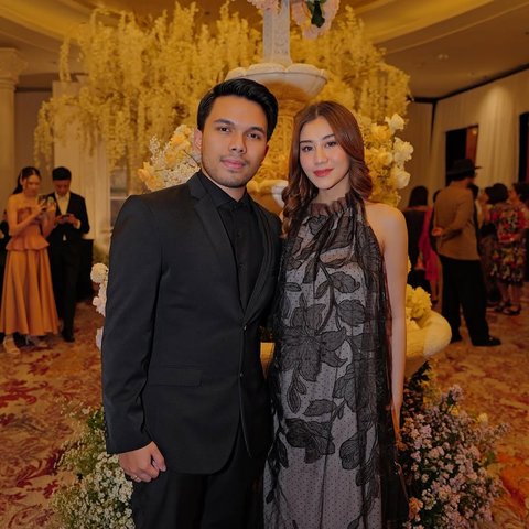 Potret Duo Couple Aurel-Atta dan Aaliyah-Thoriq Kondangan ke Pernikahan Vior-Vincent, Ayahnya Ameena Disebut Makin Kurus