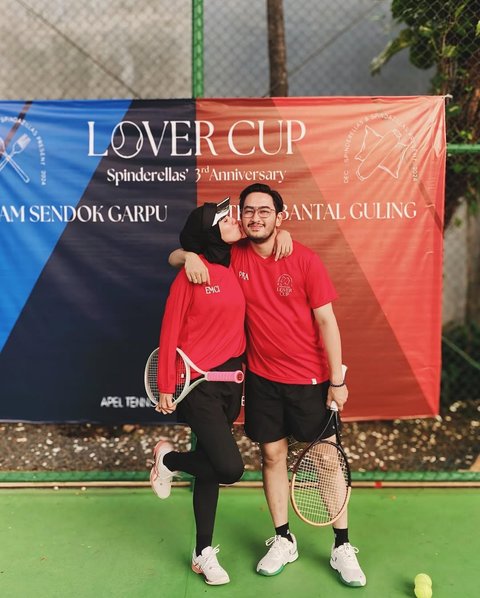 Potret Syahnaz Main Tenis Bareng Suami, Makin Disorot Karena Aura Ibu Bupati