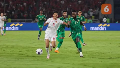 Pemain Timnas Indonesia, Rafael Struick, saat melawan Jepang pada Kualifikasi Piala Dunia 2026 Zona Asia di Stadion Gelora Bung Karno, Senayan, Jakarta, Jumat (15/11/2024) malam WIB. (Bola