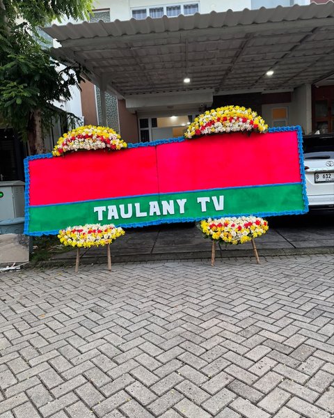 Dikirimi Karangan Bunga Kosong, Dicky Difie: 'Andre Taulany Ngirim Bunga Aja Lucu'