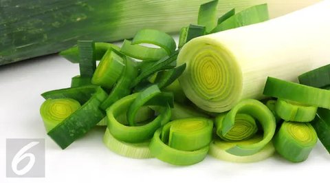 Ilustrasi Foto Daun Bawang (iStockphoto)