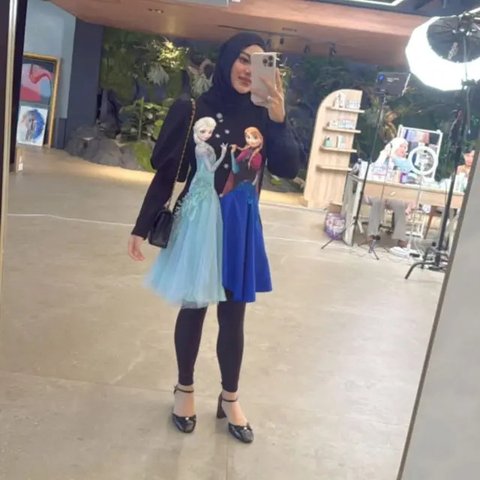 Mulai dari Selvi Ananda, Geng Cendol, hingga Aaliyah Massaid, berikut tampilan seleb dan public figure di pesta ulang tahun anak dr. Feni Nugraha. [@mrsayudewi/@zaskiasungkar15/@shireensungka