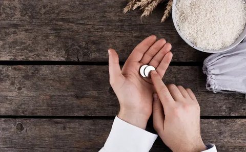 Ilustrasi sedekah. Photo by Freepik