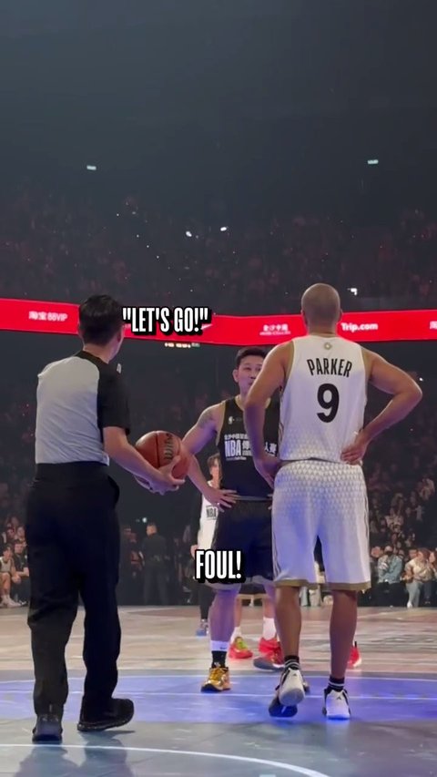 7 Potret Aksi Denny Sumargo Jadi Wakil Indonesia di NBA Celebrity Game, Bareng Para Legend - Tunjukkan Skill Keren