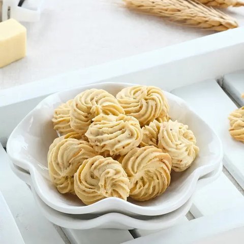 Ilustrasi anak-anak sedang asyik memakan jajanan pedas Latiao. (Foto by AI)