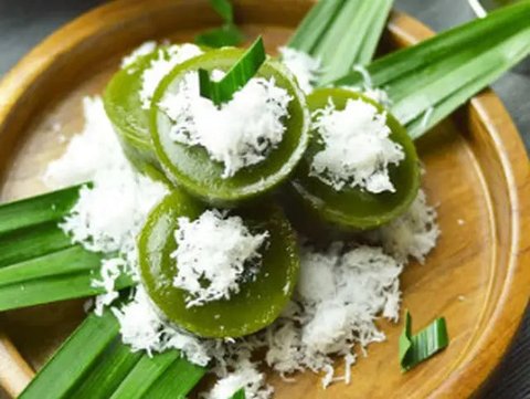 Ilustrasi kue lapis tepung beras/Copyright shutterstock.com/id/g/tehcheesiong