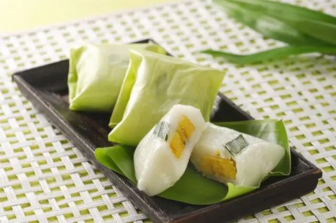 Ilustrasi kue lapis tepung beras/Copyright shutterstock.com/id/g/tehcheesiong